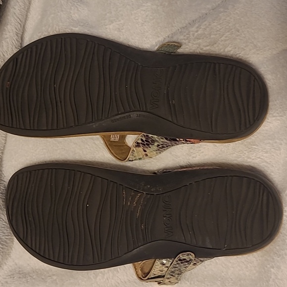 Vionic sandals - Picture 2 of 4